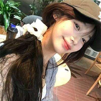 屋顶上的小飞人